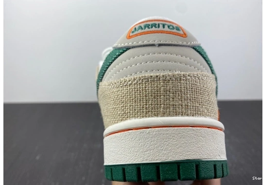 Nike FD0860-001 Low Jarritos Dunk SB 0316